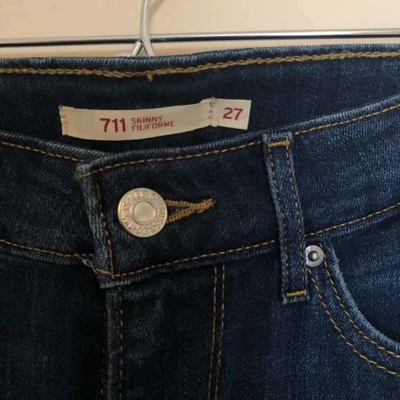 Two pairs of Levi’s Skinny Filiforme jeans. - Picture 6 of 7